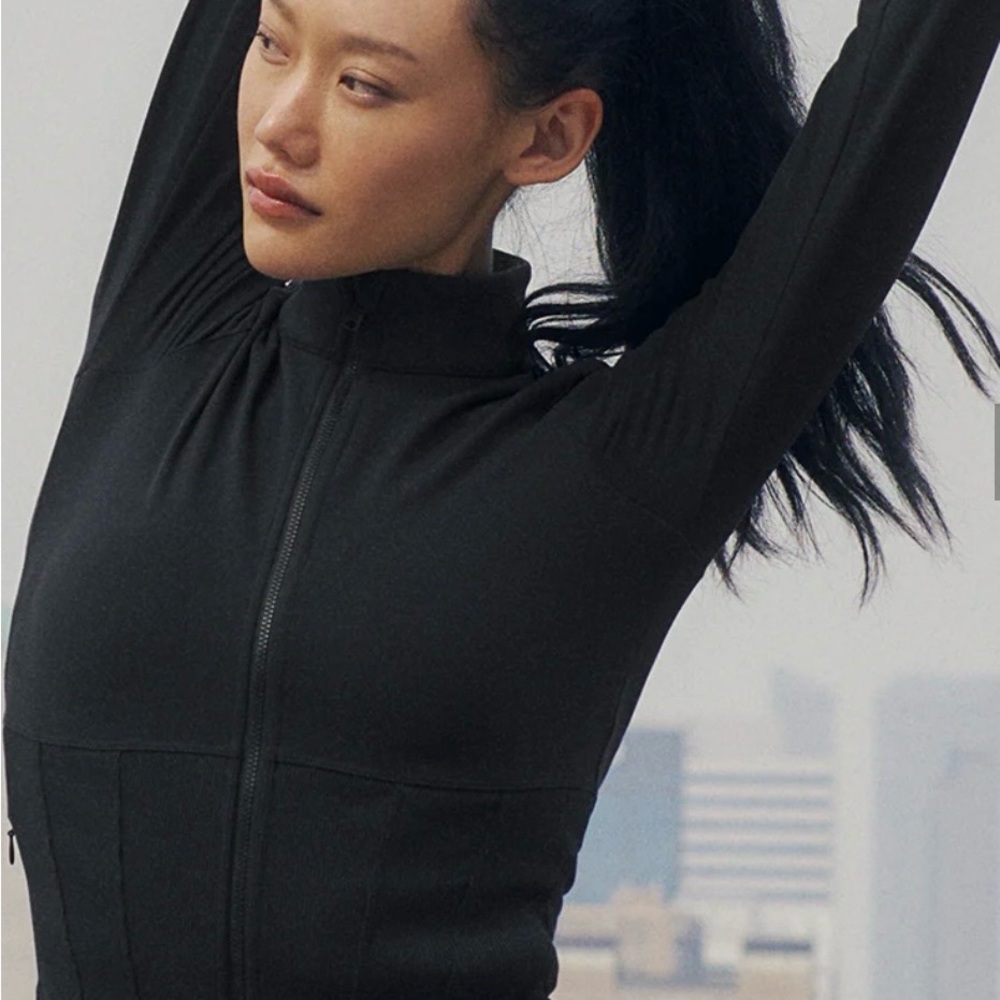 ALO Yoga Black Airbrush Corset Full-Zip Jacket - Picture 6 of 6